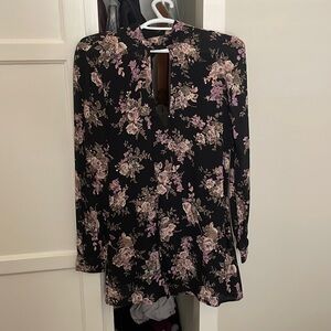 Flynn Skye Open Back Shift Dress